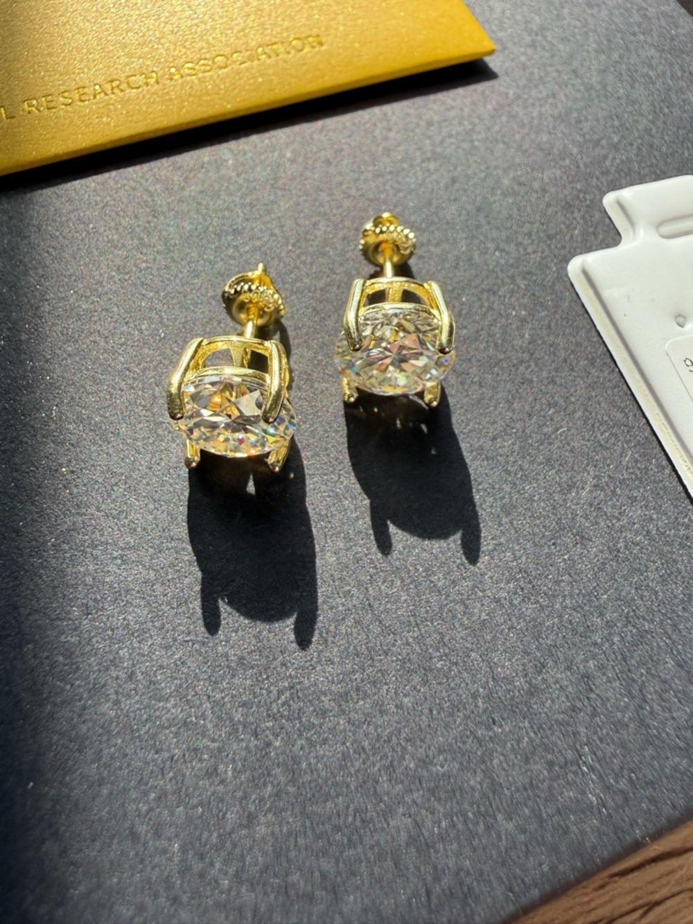 *NEW* 6CT Gold Studs 9.0mm w GRA